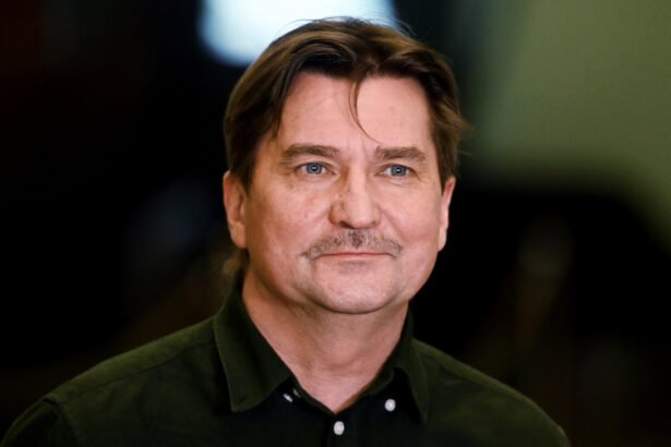 умер юрий бутусов